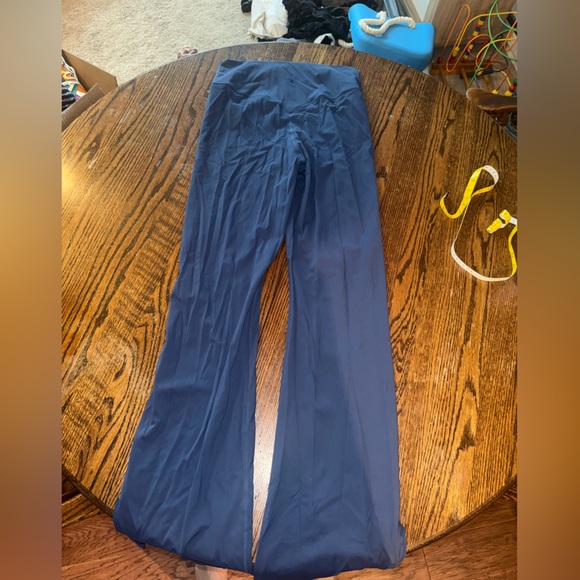 Vitality/Balance Athletica Cloud Flare Pant In Navy, Size XXL. Sold out online! - Picture 7 of 7